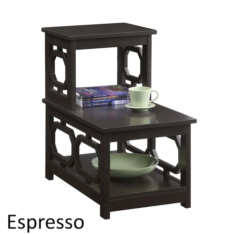 Mesa auxiliar de dos niveles para colocar junto a una silla