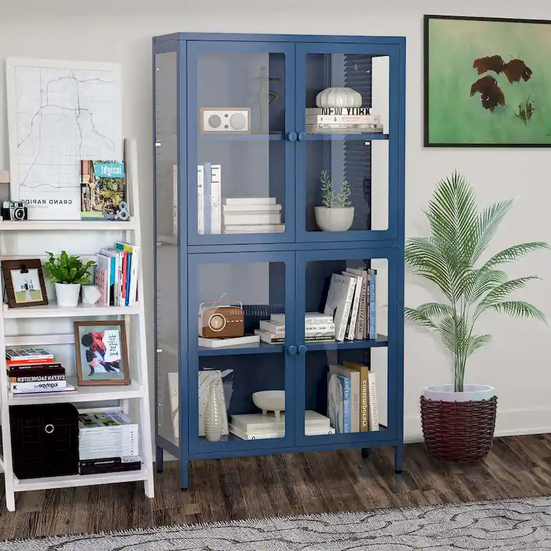 Mueble de almacenamiento con cuatro puertas de cristal y estantes ajustables