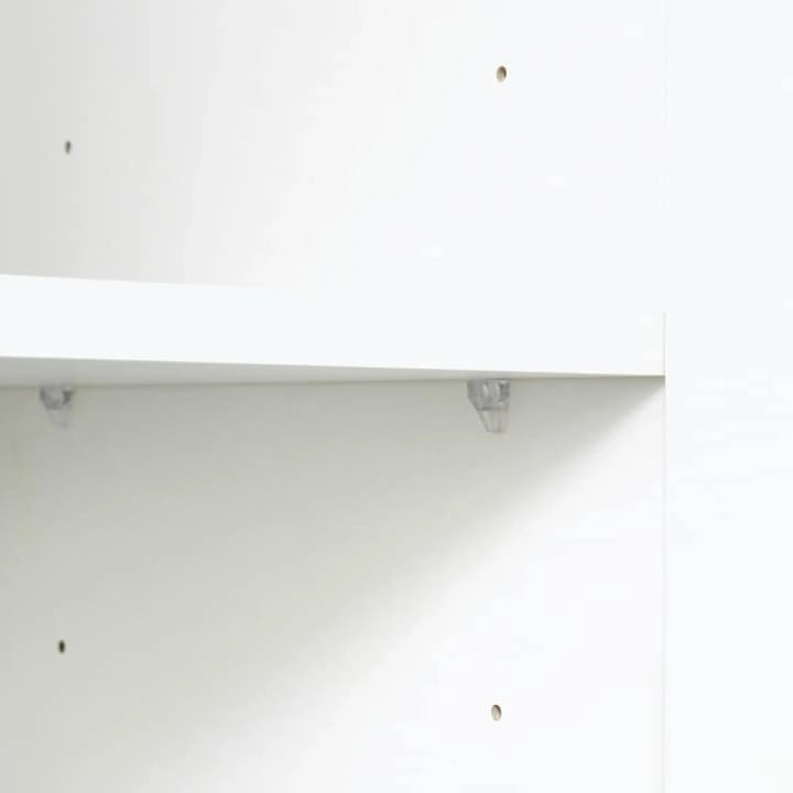 Hoher Kleiderschrank mit 2 Türen und 3 Fächern