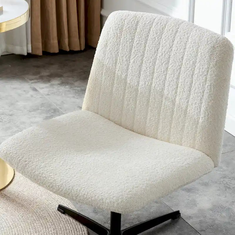 Silla de oficina giratoria ajustable de 360° con base negra