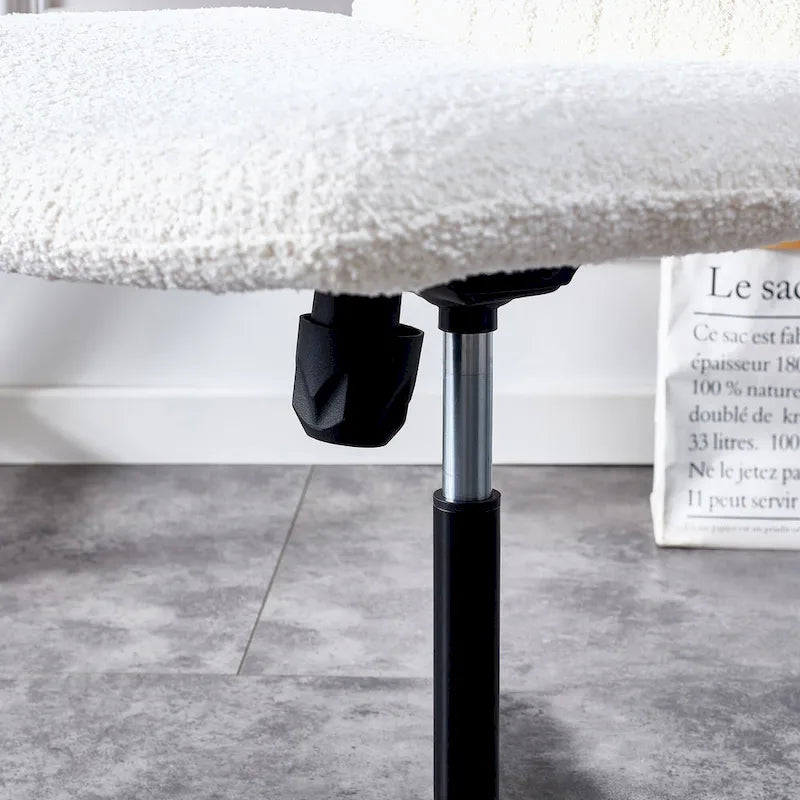 Silla de oficina giratoria ajustable de 360° con base negra