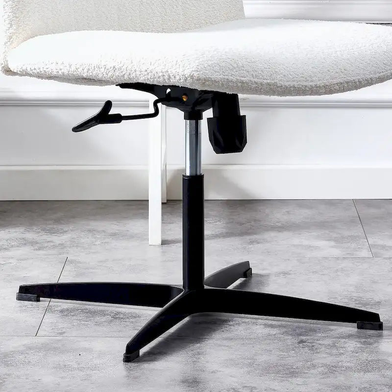 Silla de oficina giratoria ajustable de 360° con base negra