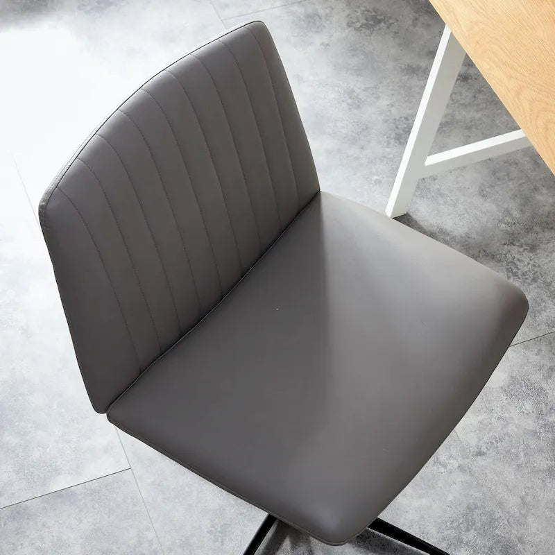 Silla de oficina giratoria ajustable de 360° con base negra