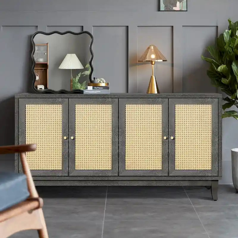 Handgefertigtes Sideboard aus hochwertigen Maserungsplatten und Rattan mit 4 Rattantüren